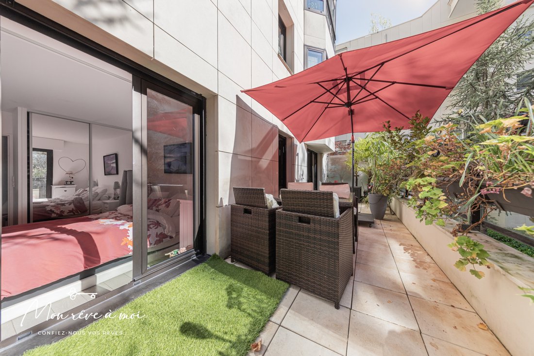 Apartment in Hôtel de Ville-Planchette, Levallois-Perret, France 2 - 15960182