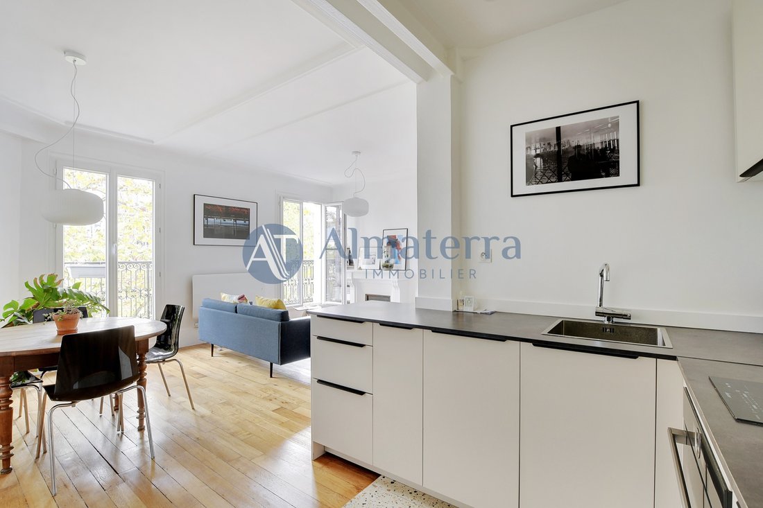 Apartment in Lorette-Martyrs, Paris 9e Arrondissement, Paris 5 - 15960533