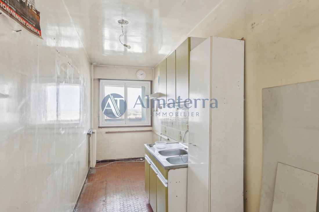 Apartment in Lorette-Martyrs, Paris 9e Arrondissement, Paris 5 - 15960255