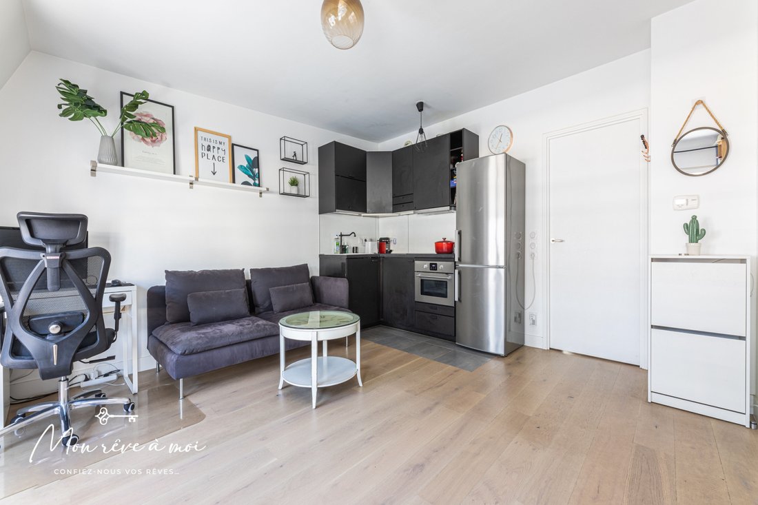 Apartment in Hôtel de Ville-Planchette, Levallois-Perret, France 3 - 15960314