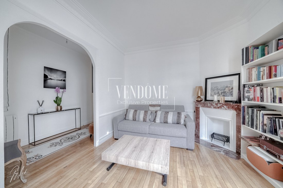 Apartment in Hôtel de Ville, Courbevoie, France 1 - 15959690