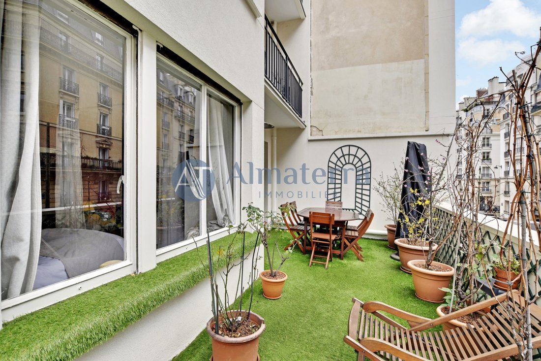 Apartment in Lorette-Martyrs, Paris 9e Arrondissement, Paris 3 - 15960543