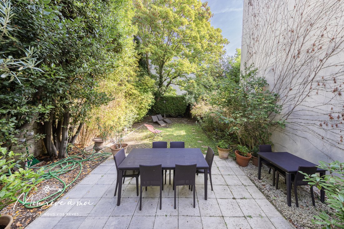 House in Plateau Ouest, Suresnes, France 2 - 15960341