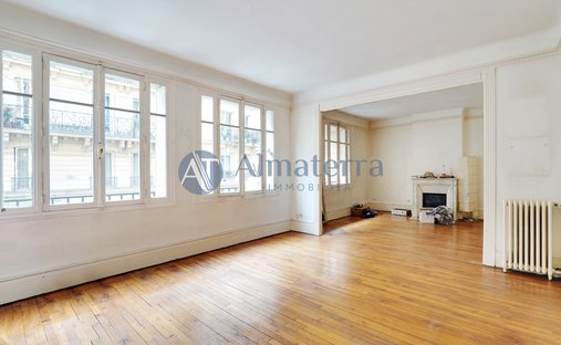 Apartment in Montorgueil-Saint Denis, Paris 2e Arrondissement, Paris 1