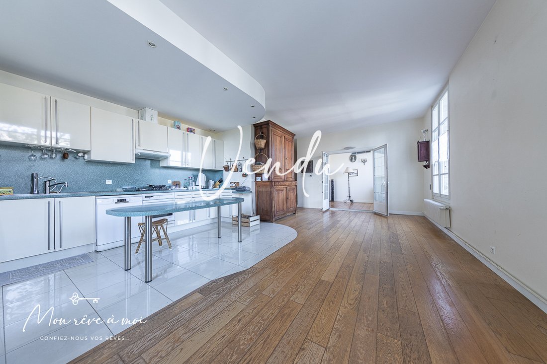 Apartment in Centre Ville, Rueil-Malmaison, France 1 - 15960473