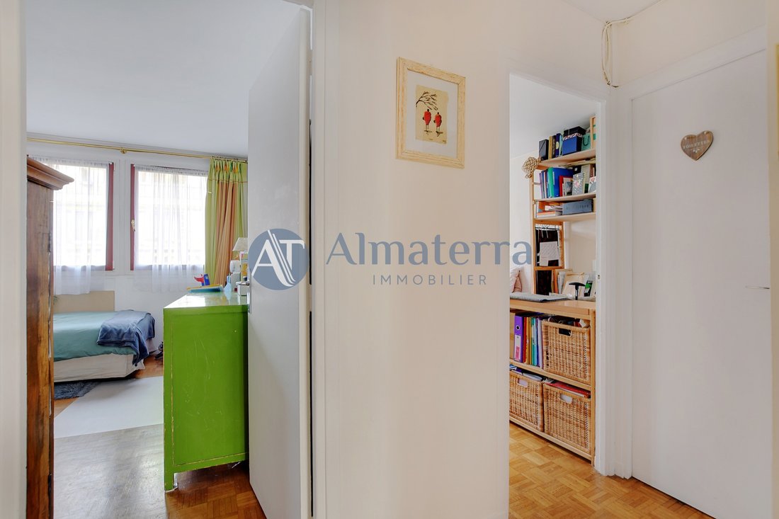 Apartment in Montorgueil-Saint Denis, Paris 2e Arrondissement, Paris 5 - 15960439