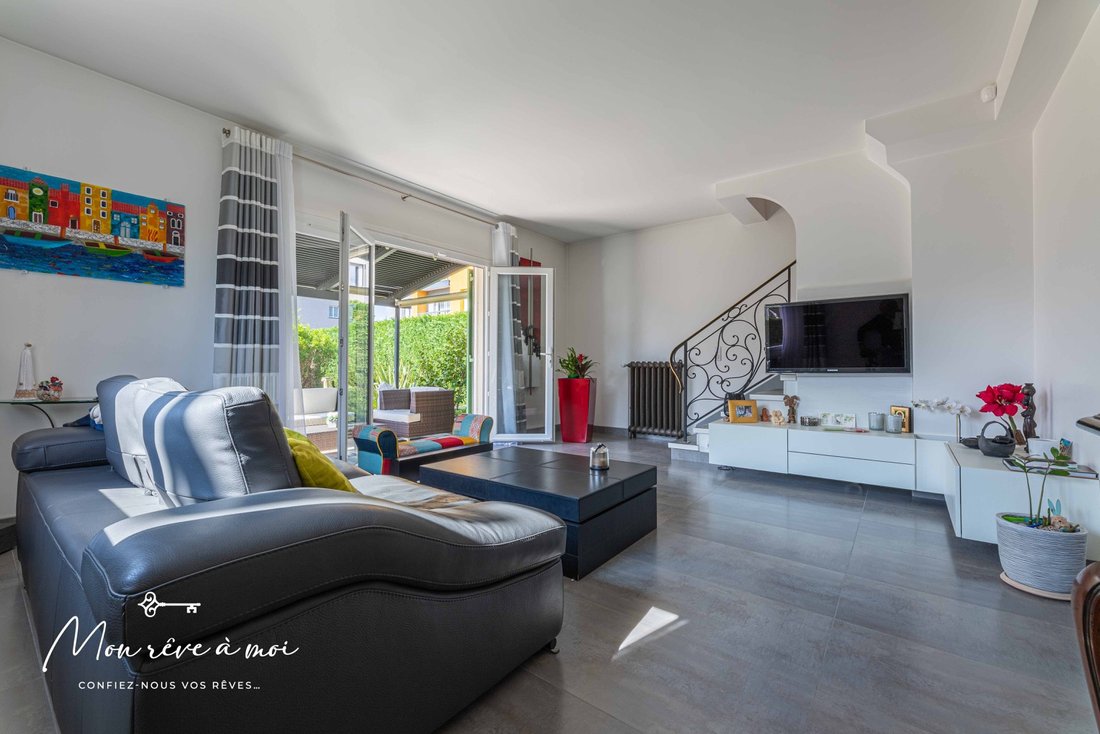 House in L'Union, Sartrouville, France 4 - 15960890
