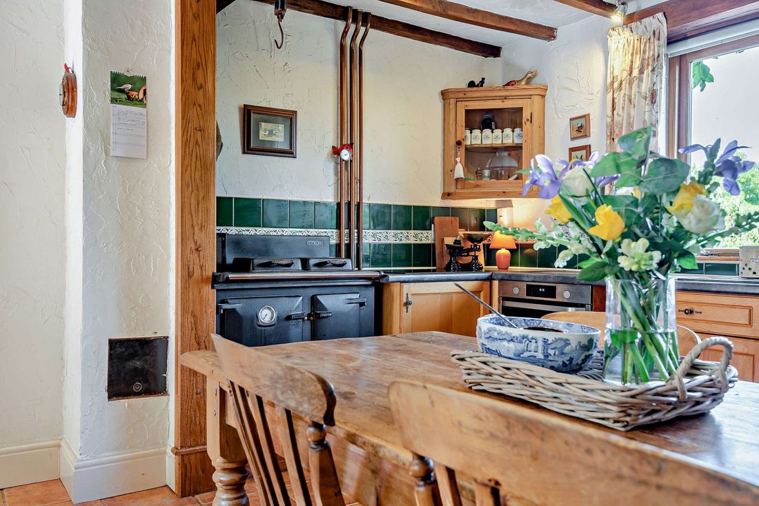 House in Abberley Common, England 2 - 15959063
