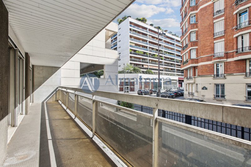 Apartment in Lorette-Martyrs, Paris 9e Arrondissement, Paris 4 - 15960617