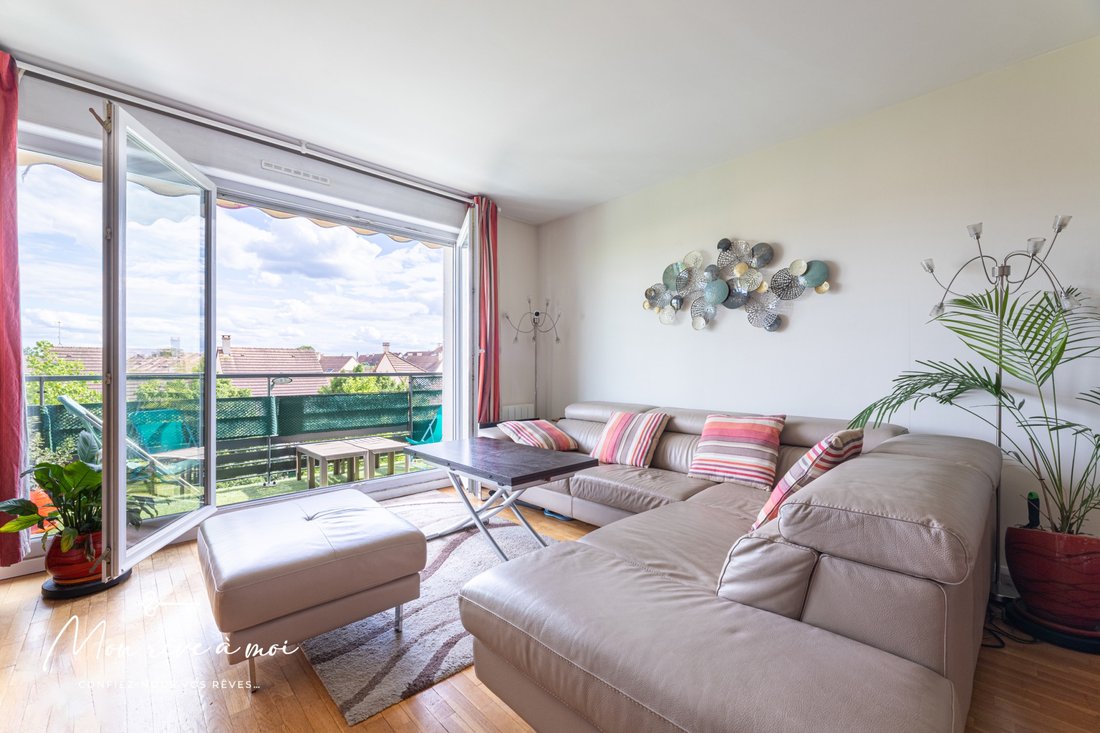 Apartment in Village Doumer, Carrieres-sur-Seine, France 4 - 15961346