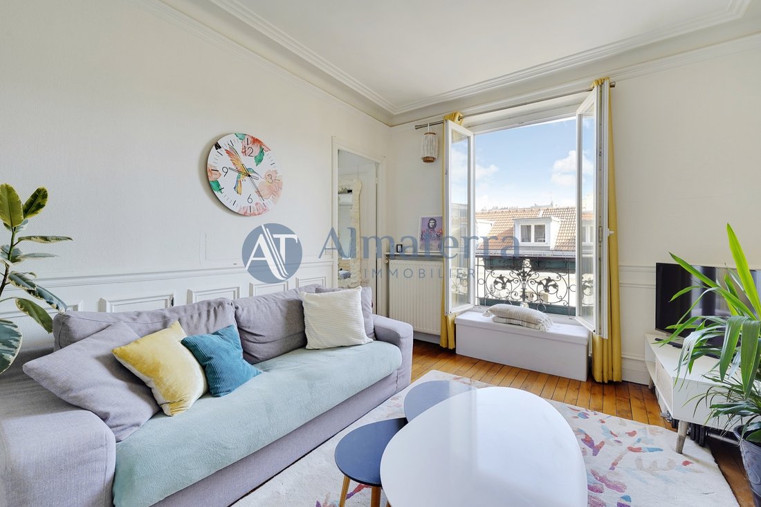 Apartment in Lorette-Martyrs, Paris 9e Arrondissement, Paris 2 - 15959118