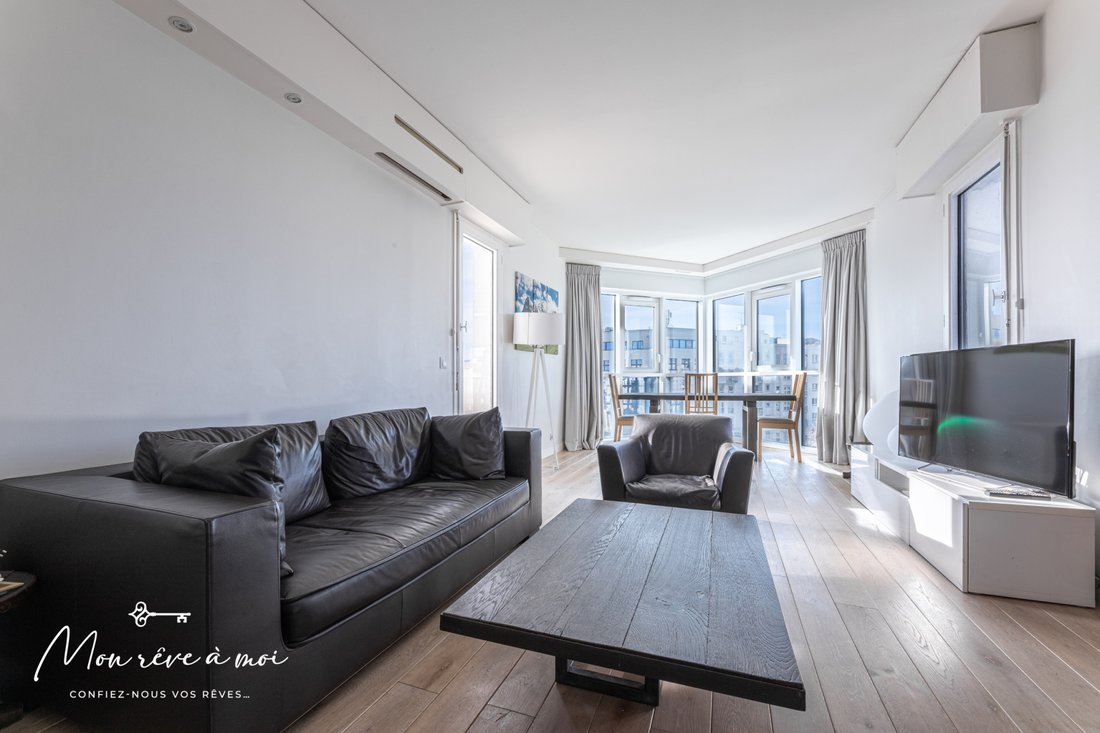 Apartment in Puteaux, Ile-de-France, France 5 - 15960096