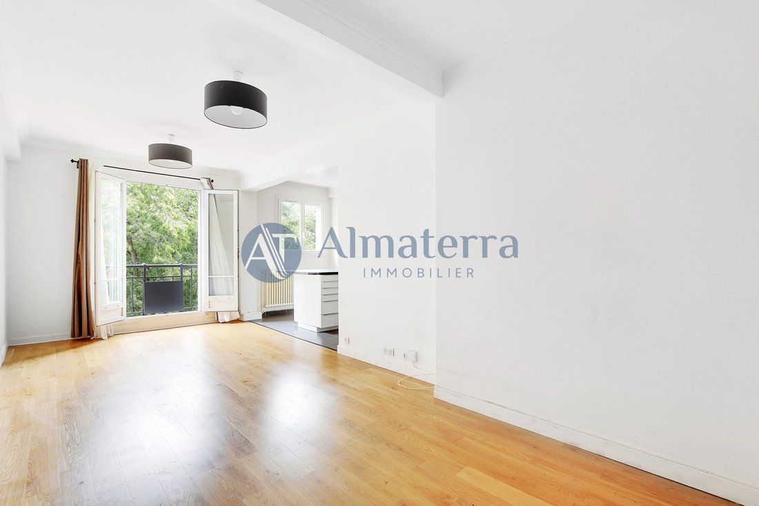 Apartment in Lorette-Martyrs, Paris 9e Arrondissement, Paris 2 - 15960322