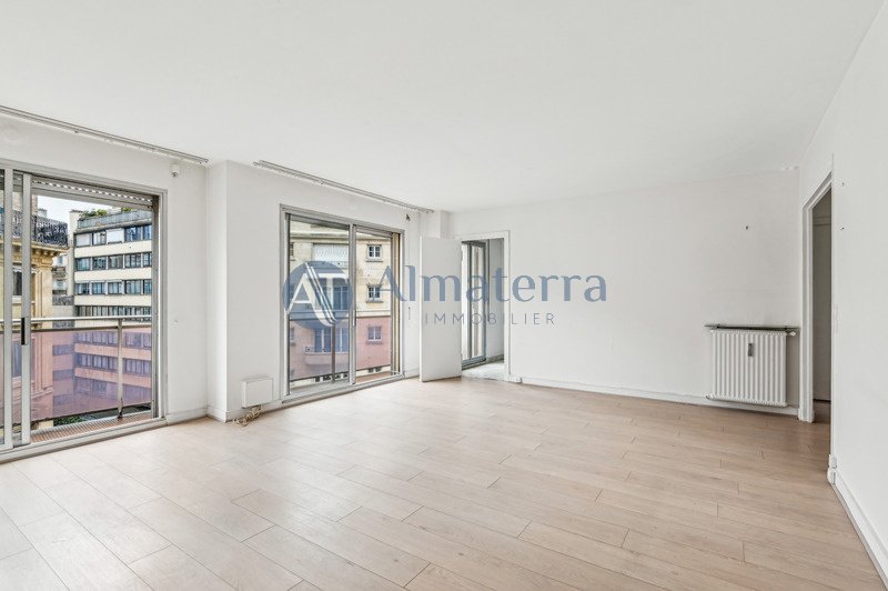 Apartment in Montorgueil-Saint Denis, Paris 2e Arrondissement, Paris 1 - 15960362
