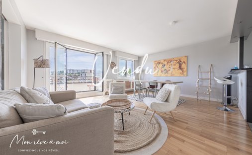 Apartment in Plateau Ouest, Suresnes, France 1