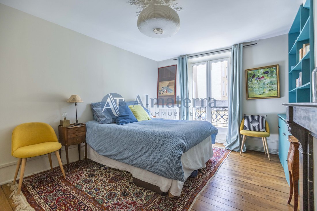 Apartment in Lorette-Martyrs, Paris 9e Arrondissement, Paris 4 - 15960676
