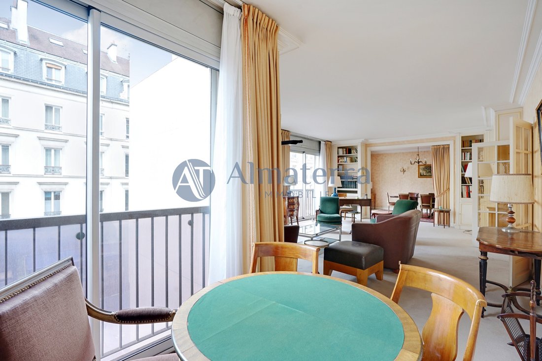 Apartment in Lorette-Martyrs, Paris 9e Arrondissement, Paris 4 - 15959307