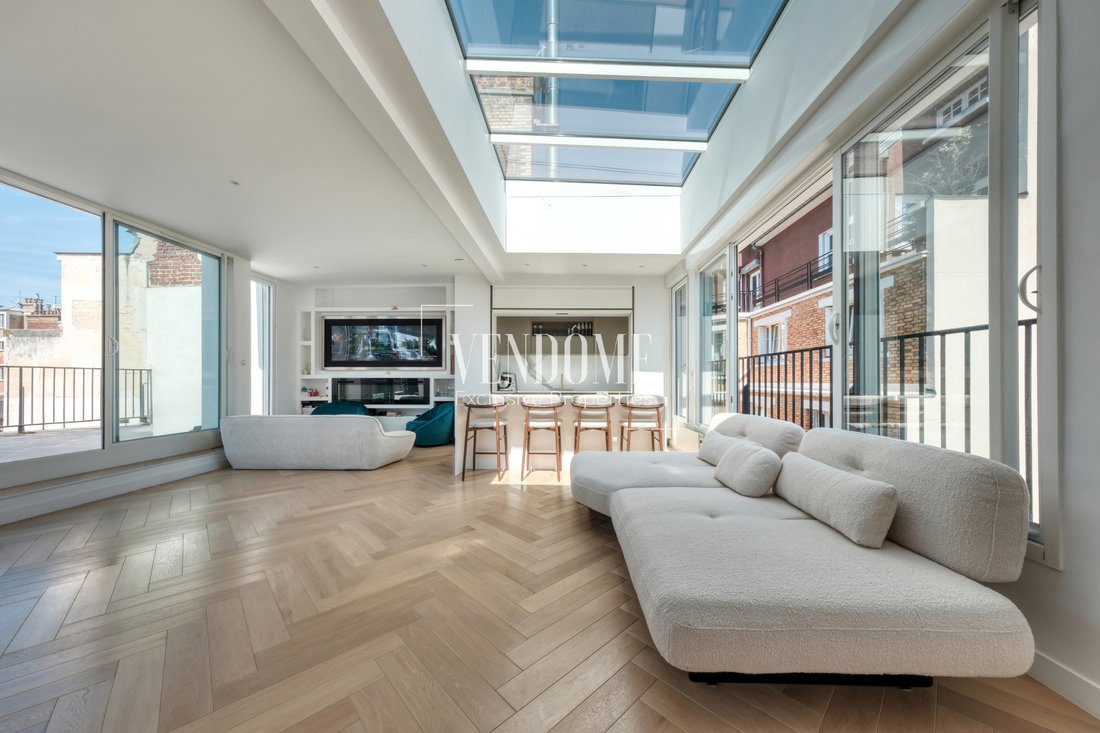 Apartment in Montorgueil-Saint Denis, Paris 2e Arrondissement, Paris 3 - 15960106