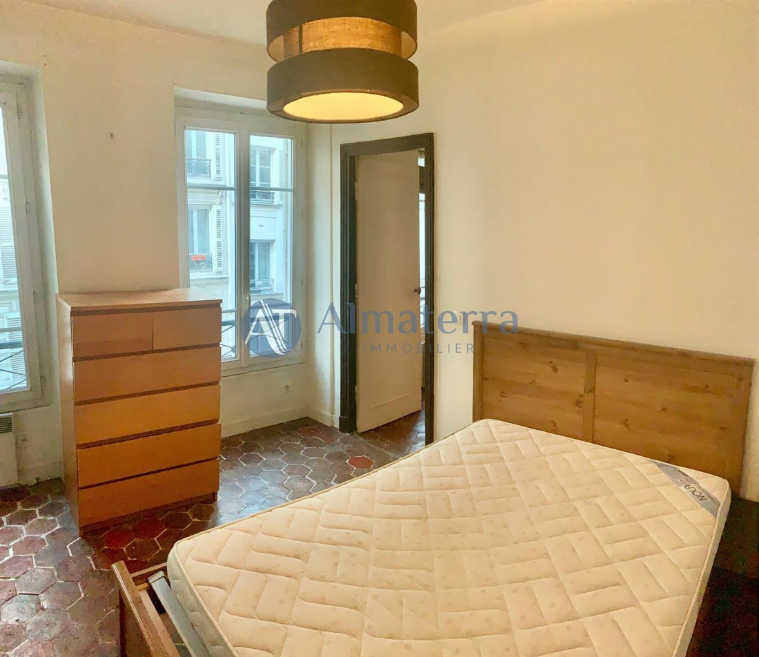 Apartment in Lorette-Martyrs, Paris 9e Arrondissement, Paris 5 - 15960379