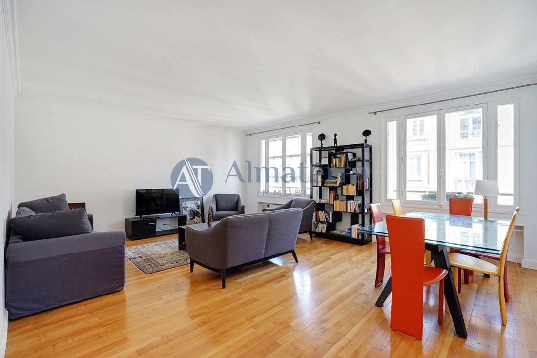 Apartment in Lorette-Martyrs, Paris 9e Arrondissement, Paris 2 - 15960559