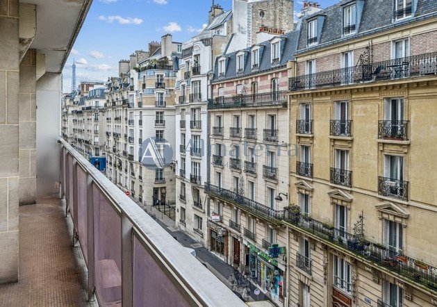 Apartment in Montorgueil-Saint Denis, Paris 2e Arrondissement, Paris 2 - 15960362