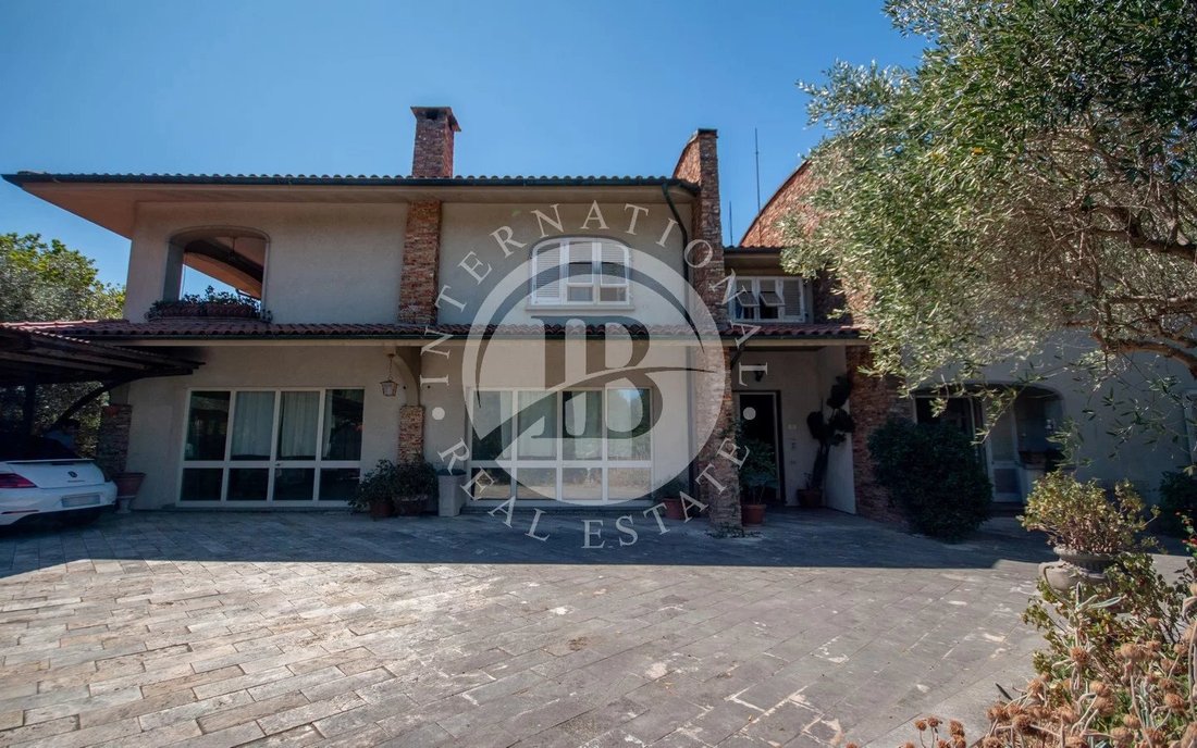 Villa in Bibbona, Tuscany, Italy 2 - 15959346