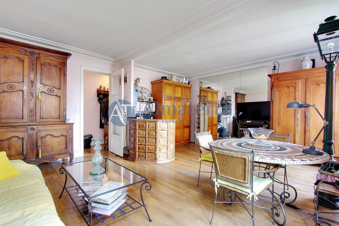 Apartment in Lorette-Martyrs, Paris 9e Arrondissement, Paris 4 - 15959801