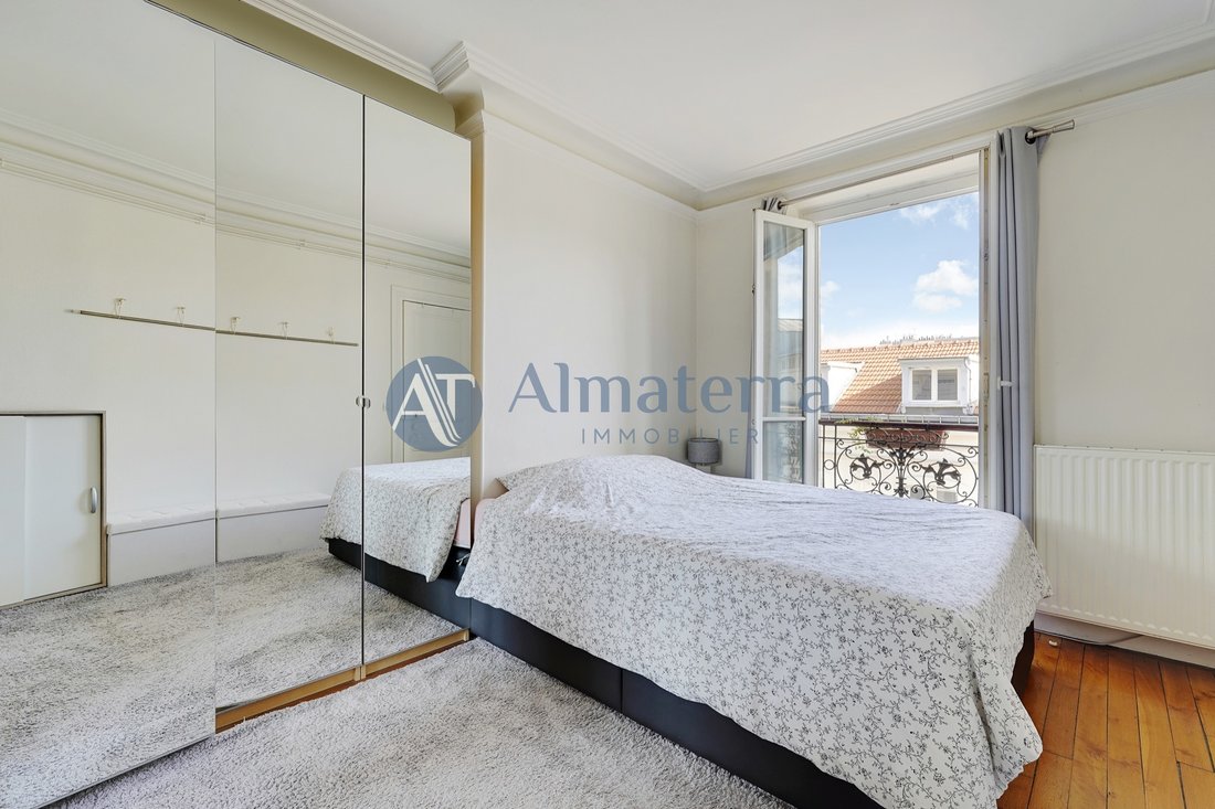 Apartment in Lorette-Martyrs, Paris 9e Arrondissement, Paris 5 - 15959118
