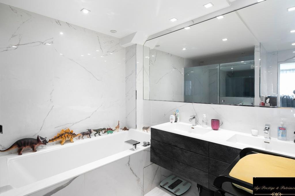 Apartment in Bois de Boulogne, Paris 16e Arrondissement, Paris 5 - 15959341