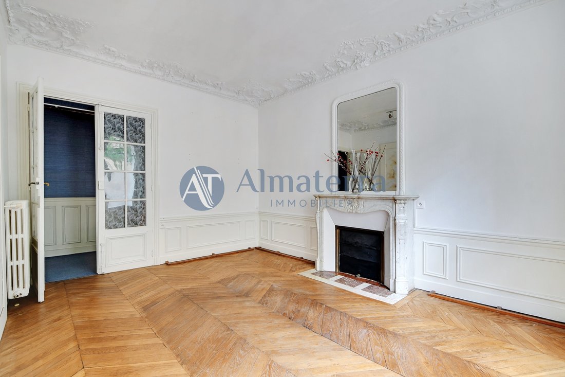 Apartment in Lorette-Martyrs, Paris 9e Arrondissement, Paris 3 - 15959254