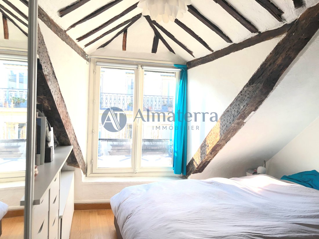 Apartment in Lorette-Martyrs, Paris 9e Arrondissement, Paris 1 - 15960483