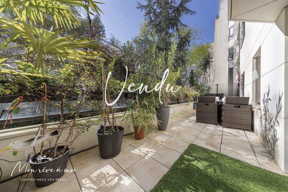 Apartment in Hôtel de Ville-Planchette, Levallois-Perret, France 1 - 15960182