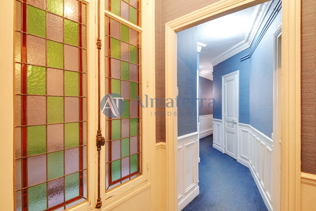 Apartment in Lorette-Martyrs, Paris 9e Arrondissement, Paris 5 - 15959254
