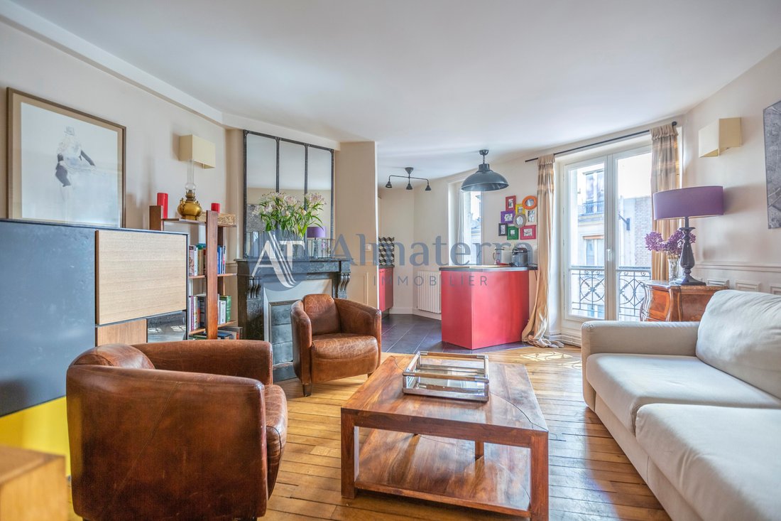 Apartment in Lorette-Martyrs, Paris 9e Arrondissement, Paris 1 - 15960676