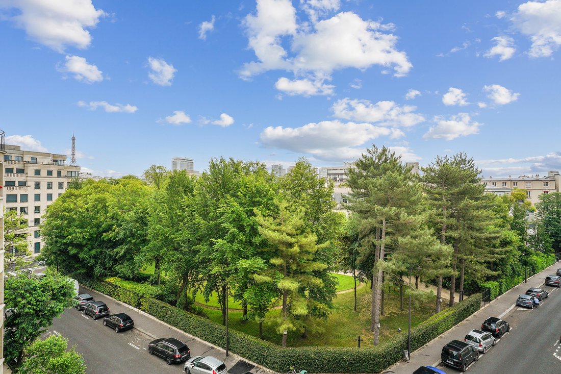 Apartment in Auteuil Nord, Paris 16e Arrondissement, Paris 2 - 15959605
