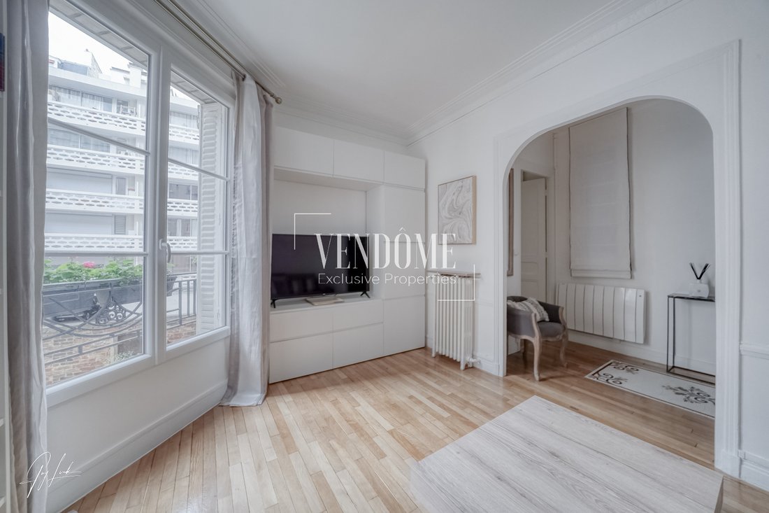 Apartment in Hôtel de Ville, Courbevoie, France 3 - 15959690