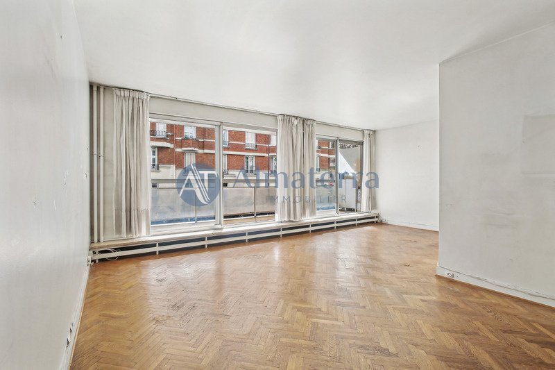 Apartment in Lorette-Martyrs, Paris 9e Arrondissement, Paris 1 - 15960617