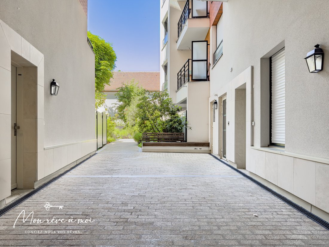 Apartment in Clignancourt-Jules Joffrin, Paris 18e Arrondissement, Paris 3 - 15960928