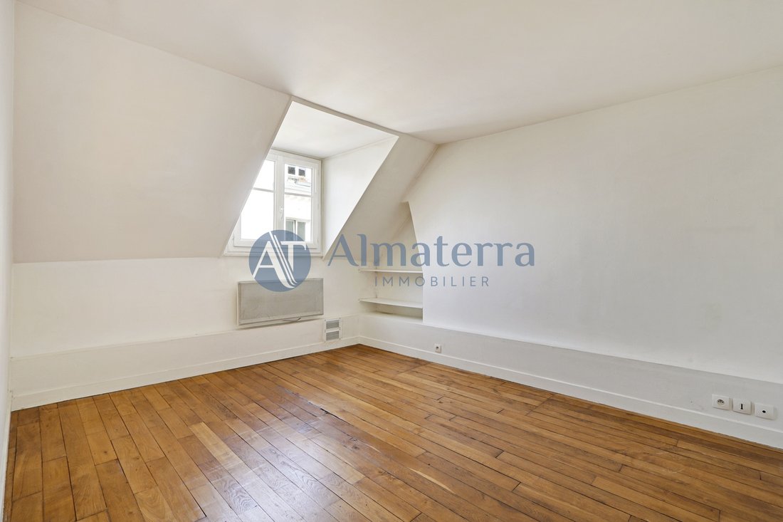 Apartment in Montorgueil-Saint Denis, Paris 2e Arrondissement, Paris 4 - 15959599