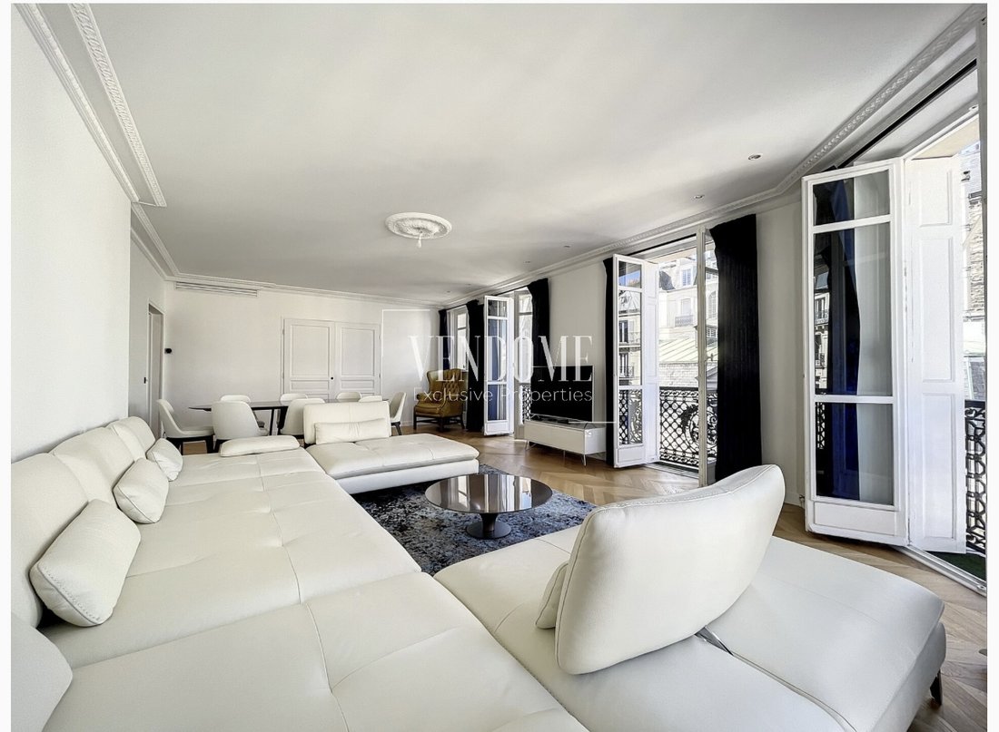 Apartment in Montorgueil-Saint Denis, Paris 2e Arrondissement, Paris 4 - 15959807