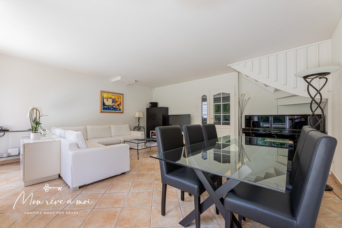 House in Village Doumer, Carrieres-sur-Seine, France 4 - 15961209