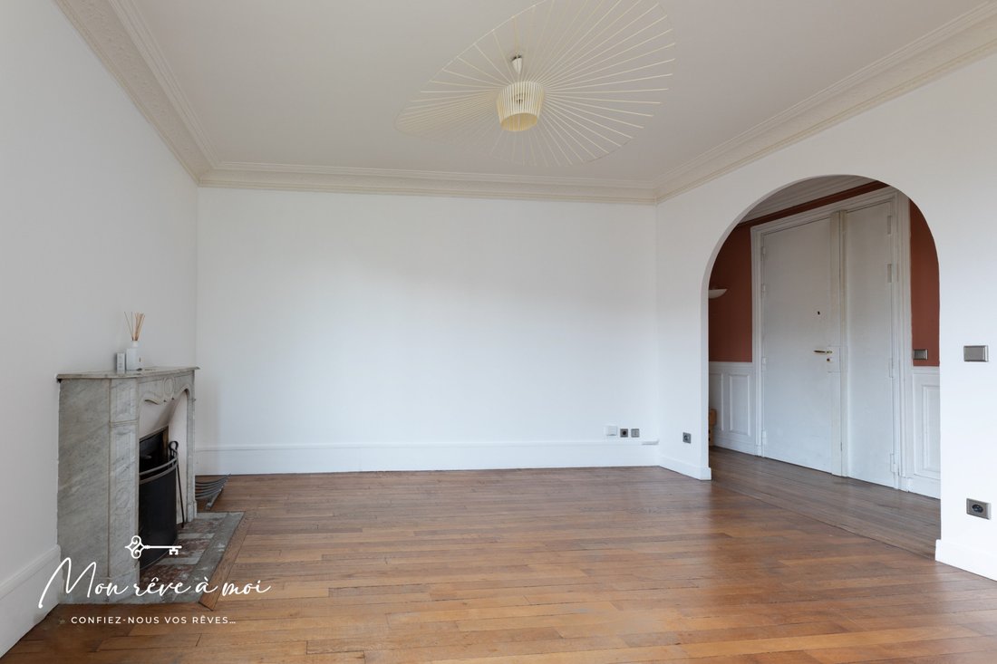 Apartment in Bois de Boulogne, Paris 16e Arrondissement, Paris 4 - 15960394