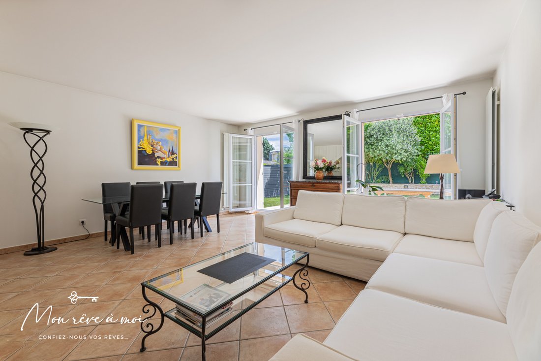 House in Village Doumer, Carrieres-sur-Seine, France 2 - 15961209