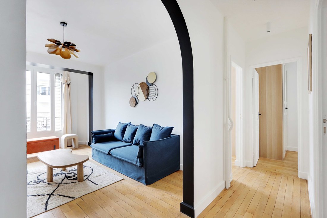 Apartment in Saint-Mande, Ile-de-France, France 3 - 15960154