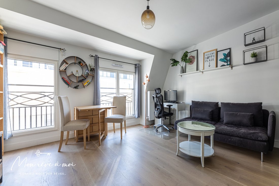 Apartment in Hôtel de Ville-Planchette, Levallois-Perret, France 2 - 15960314