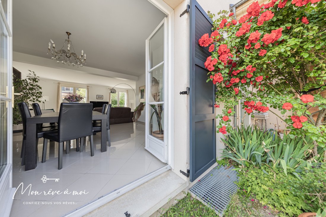 House in Village Doumer, Carrieres-sur-Seine, France 5 - 15959834