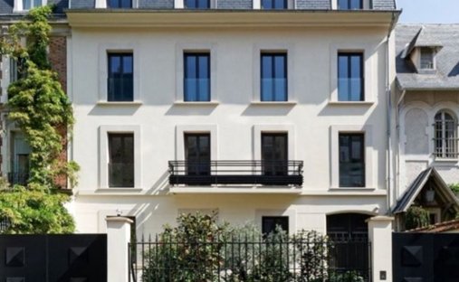 House in La Plaine des Sablons, Neuilly-sur-Seine, France 1