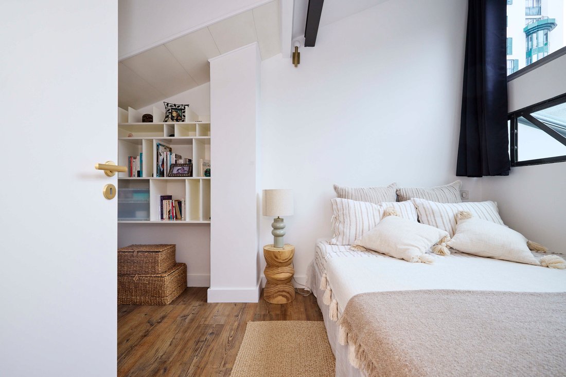 Apartment in Perouses, Paris, Ile-de-France 4 - 15959643