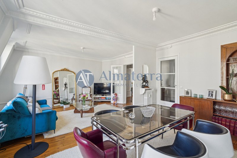 Apartment in Lorette-Martyrs, Paris 9e Arrondissement, Paris 3 - 15960300