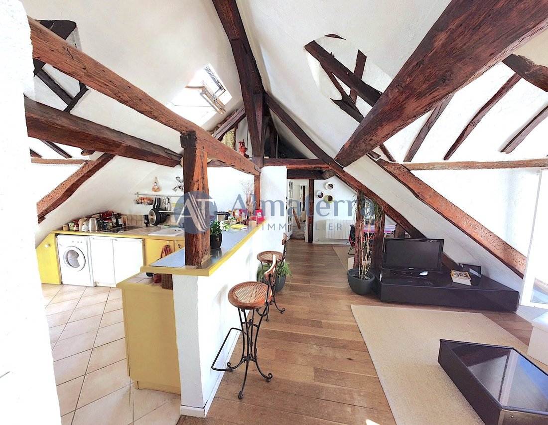 Apartment in Lorette-Martyrs, Paris 9e Arrondissement, Paris 2 - 15960483